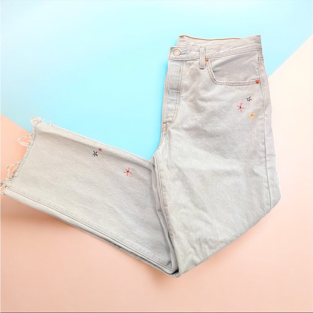 LEVI’S 501 Embroidered Jeans Women's 33 X 30 High Rise Button Fly Raw Hem